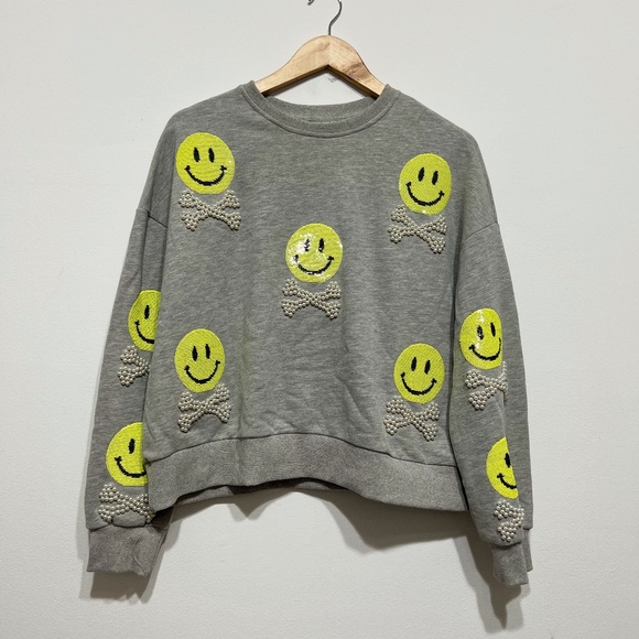 Queen Of Sparkles Smiley Face Skull Crossbones Sequin Pearl Embellished Sweater - Picture 1 of 4